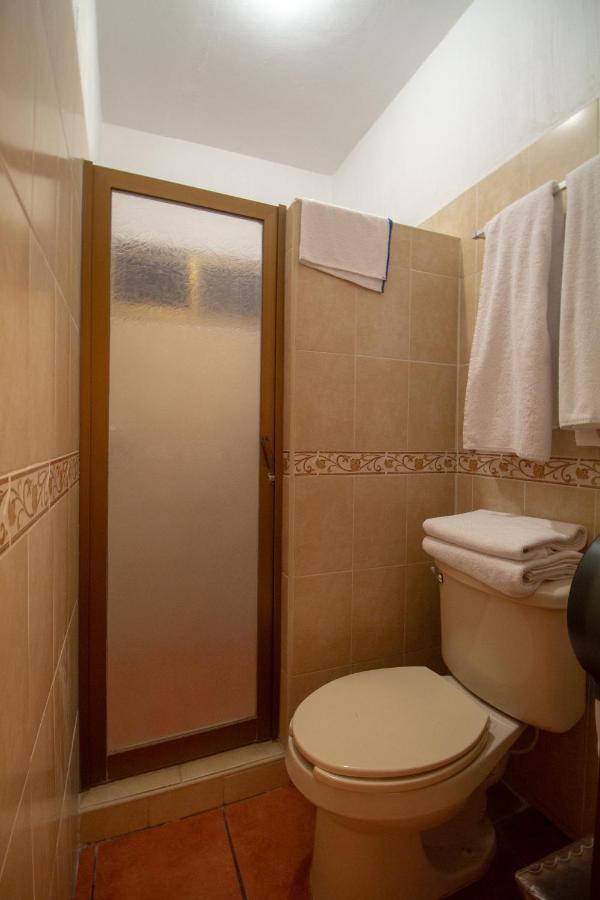 Hotel Degollado Esterno foto