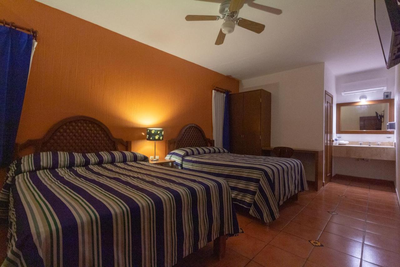 Hotel Degollado Esterno foto