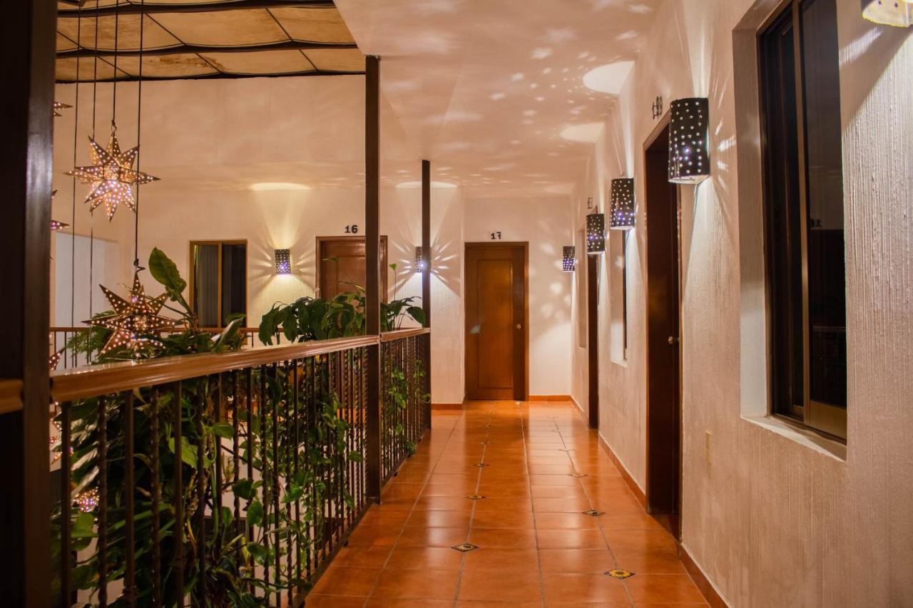 Hotel Degollado Esterno foto