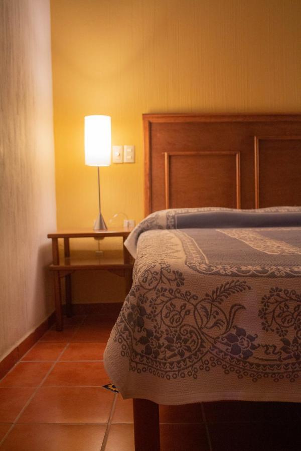Hotel Degollado Esterno foto